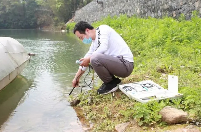 1722050410120448.jpg 農村水質監測.jpg