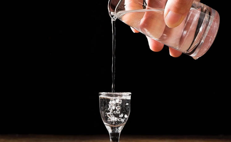 1769050422675436.jpg 白酒.jpg